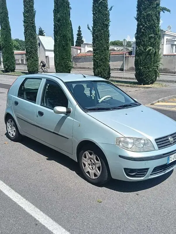 Usata Fiat Punto 60 CV (44 kW) 2003 Utilitaria