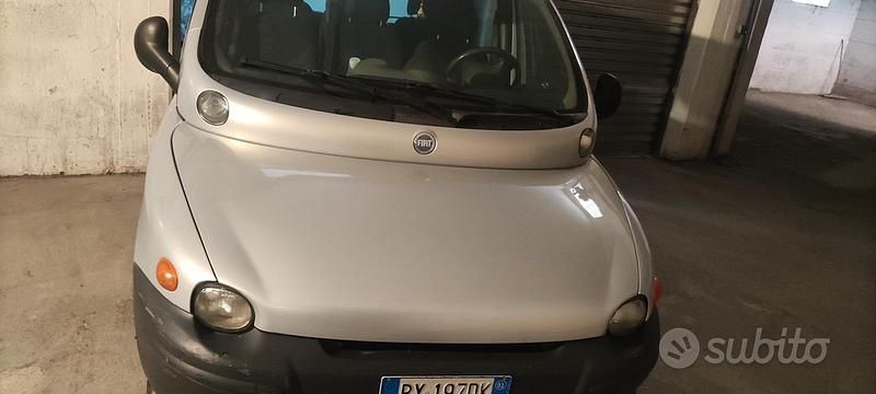 Usata Fiat Multipla 103 CV (75 kW) 2002 Grigio Monovolume