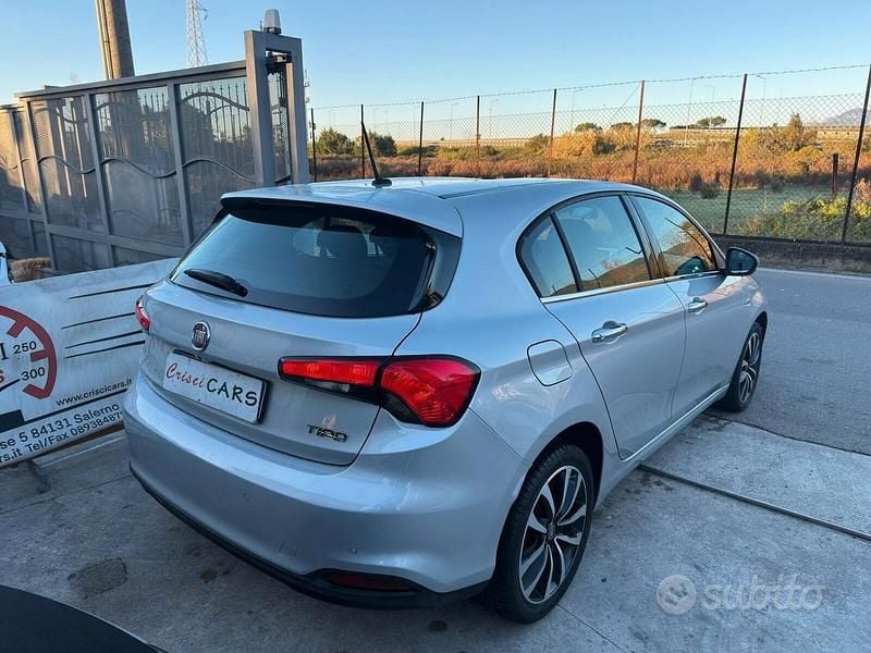 Usata Fiat Tipo Lounge 120 CV (88 kW) 2018 Grigio Berlina