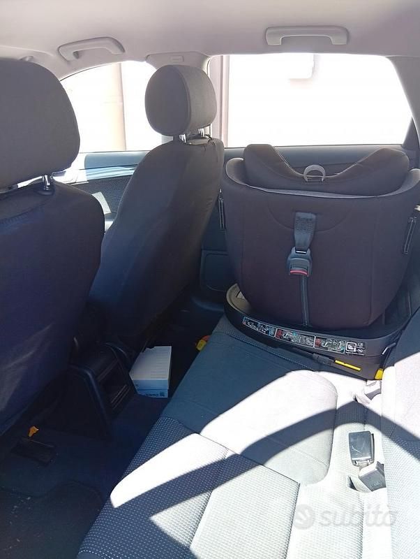 Usata 2006 Audi A3 Due volumi | 2500 € (Buon prezzo) - Immagine 1/4