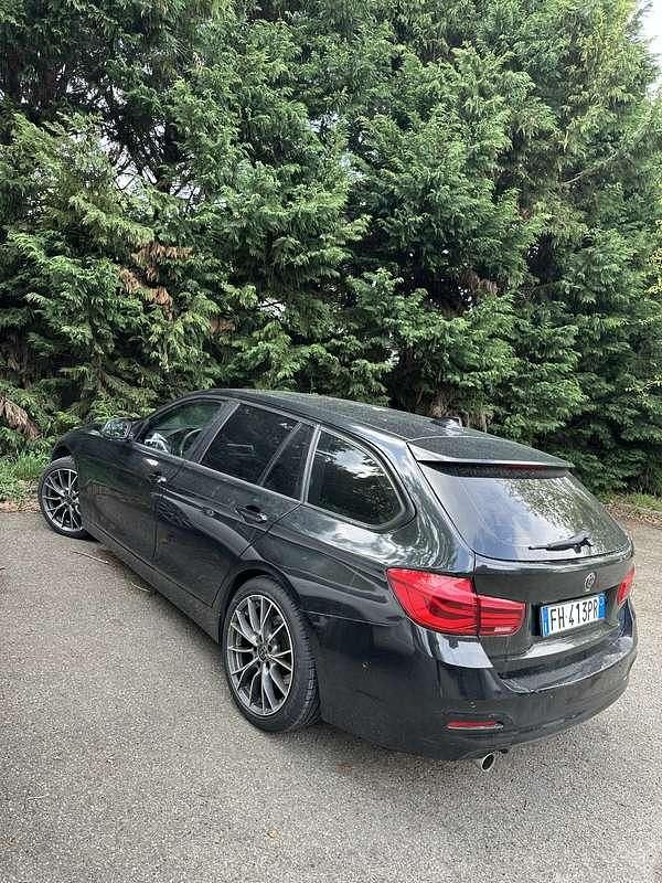 Usata BMW 318 Advantage 150 CV (110 kW) 2017 Nero Station wagon