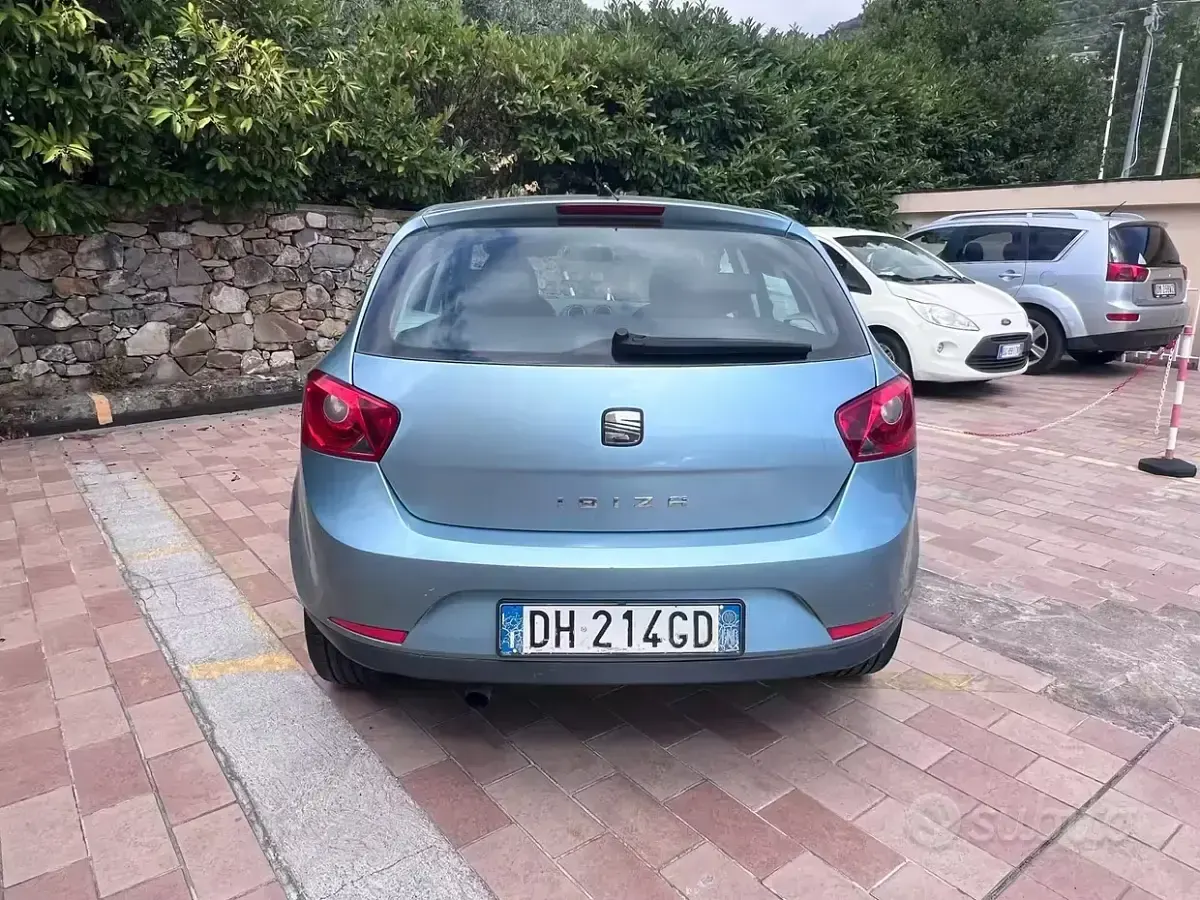 Usata Seat Ibiza Sport 105 CV (77 kW) 2008 Blu Berlina
