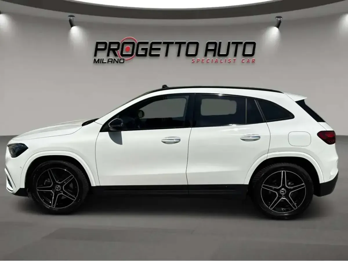Usata Mercedes GLA200 AMG line 163 CV (119 kW) 2025 Bianco SUV