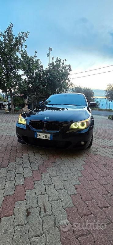 Usata BMW 535 M Sport 272 CV (200 kW) 2005 Blu Berlina