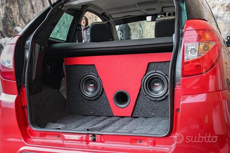 Begagnad Aixam Coupe Premium 2013 Röd