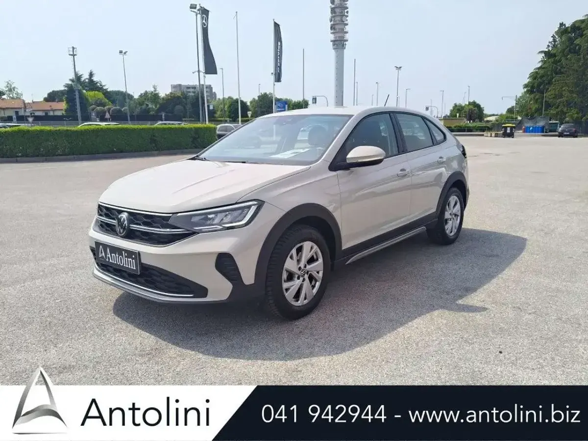 Usata VW Taigo Life 110 CV (80 kW) 2024 Beige SUV