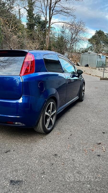 Usata Fiat Punto Sport 90 CV (66 kW) 2007 Blu Utilitaria