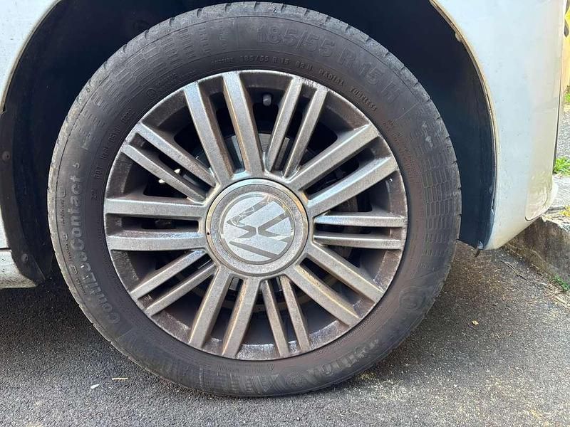 Usado VW up! Sportline 65 CV (47 kW) 2022 Blanco Utilitario