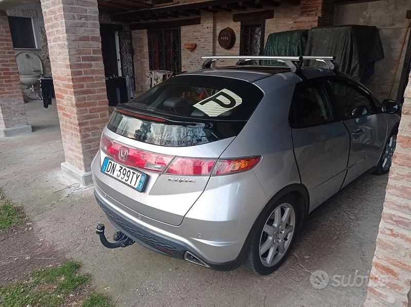 Usata Honda Civic 2008 Grigio Berlina