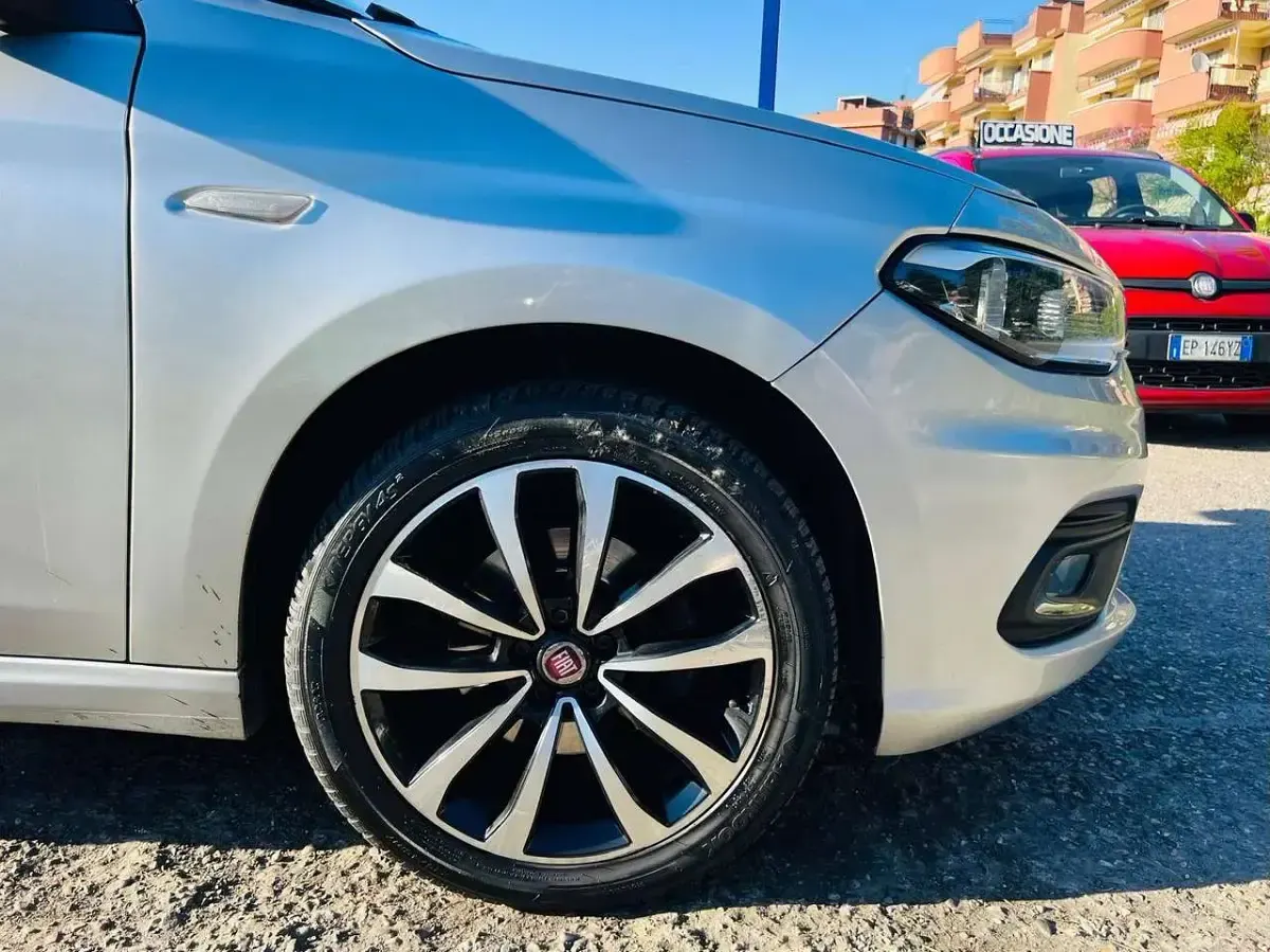 Usata Fiat Tipo Opening Edition 95 CV (69 kW) 2016 Grigio Berlina