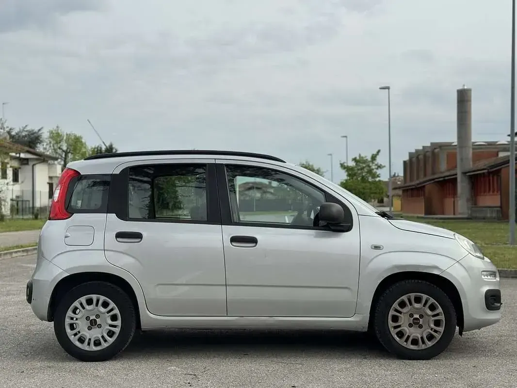 Usata Fiat Panda 69 CV (50 kW) 2015 Grigio Utilitaria