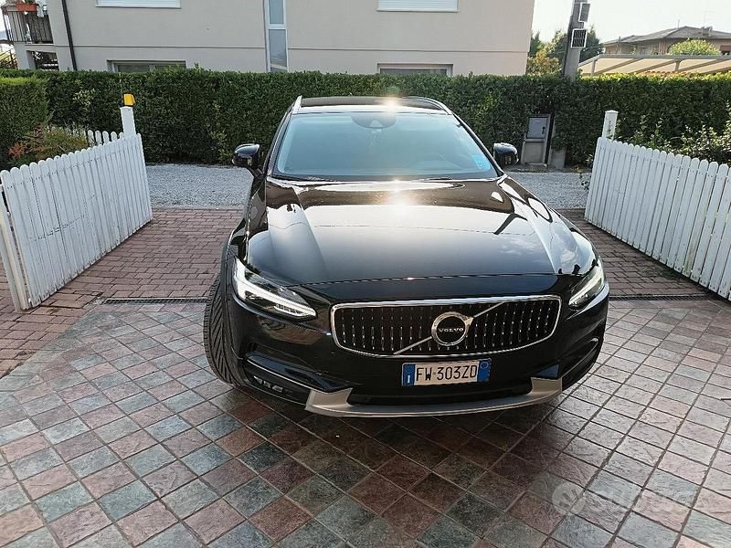 Usata Volvo V90 2019 Nero Station wagon