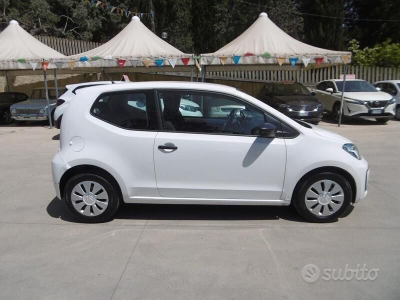 Usata VW up! take up! 68 CV (50 kW) 2019 Bianco Utilitaria