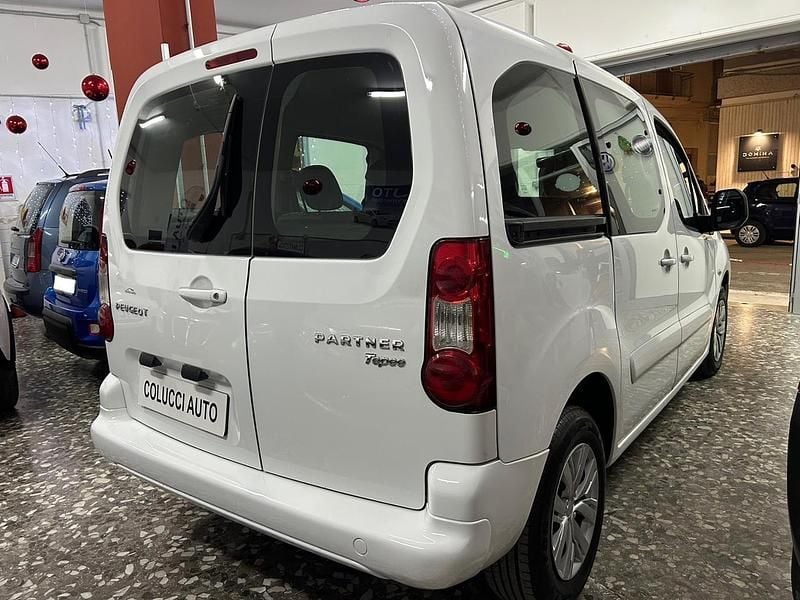 Usata Peugeot Partner Tepee 92 CV (67 kW) 2012 Bianco Monovolume