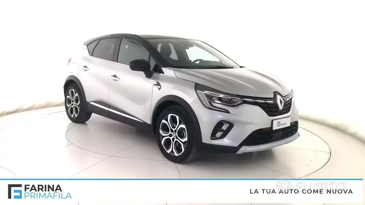 Usata Renault Captur Techno 94 CV (69 kW) 2022 Grigio SUV