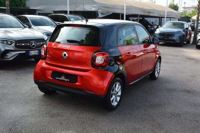 Usata Smart ForFour Passion 90 CV (66 kW) 2019 Rosso Utilitaria