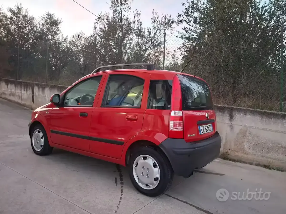 Usata Fiat Panda Emotion 60 CV (44 kW) 2004 Rosso Utilitaria