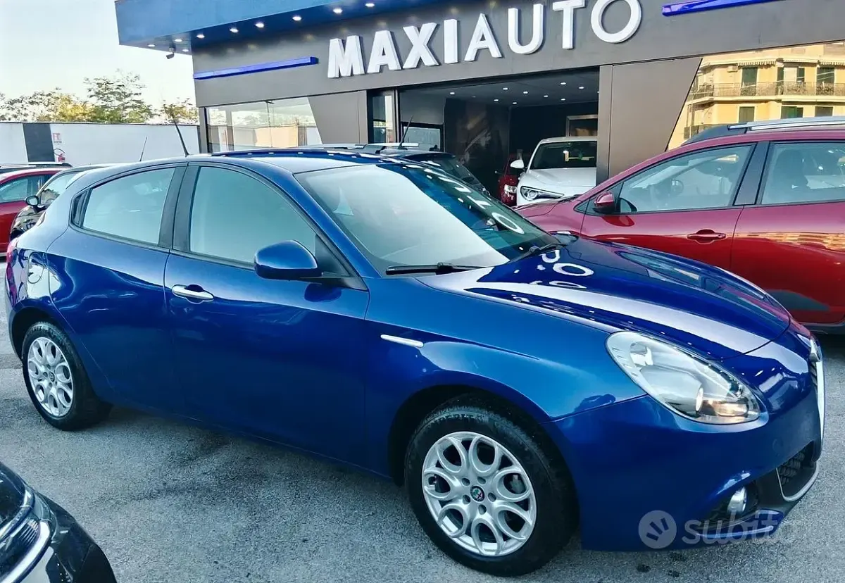 Usata Alfa Romeo Giulietta 120 CV (88 kW) 2019 Blu Utilitaria