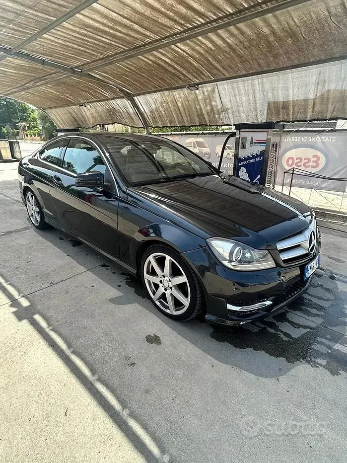 Usata Mercedes C220 AMG 170 CV (125 kW) 2012 Bluazzurro Coupé