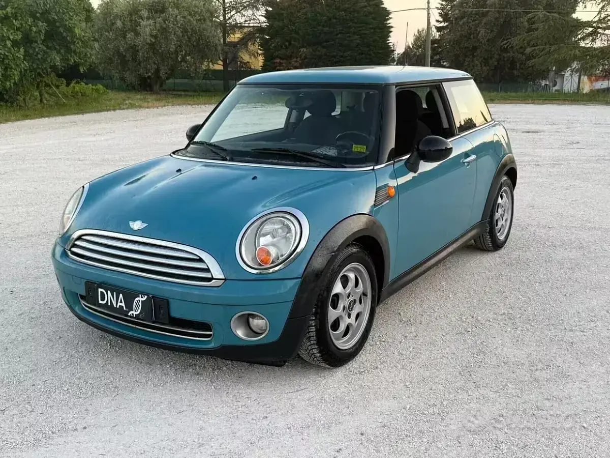 Usata Mini Cooper 95 CV (69 kW) 2009 Blu Utilitaria