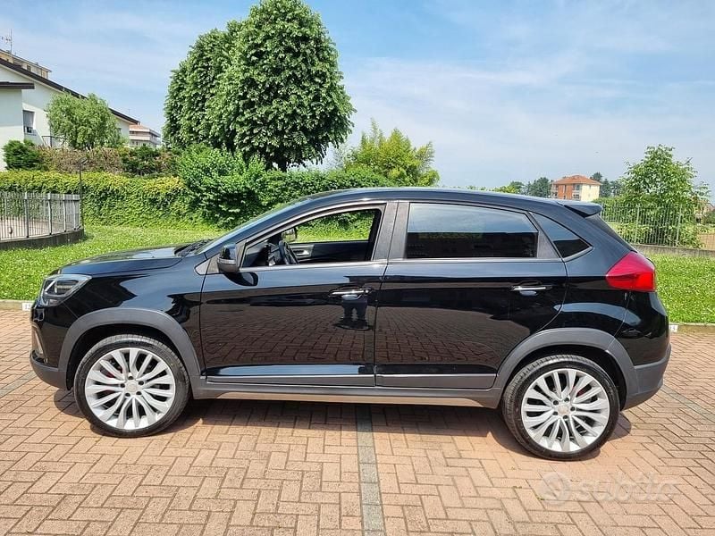 Usata DR DR3 106 CV (77 kW) 2018 Nero SUV