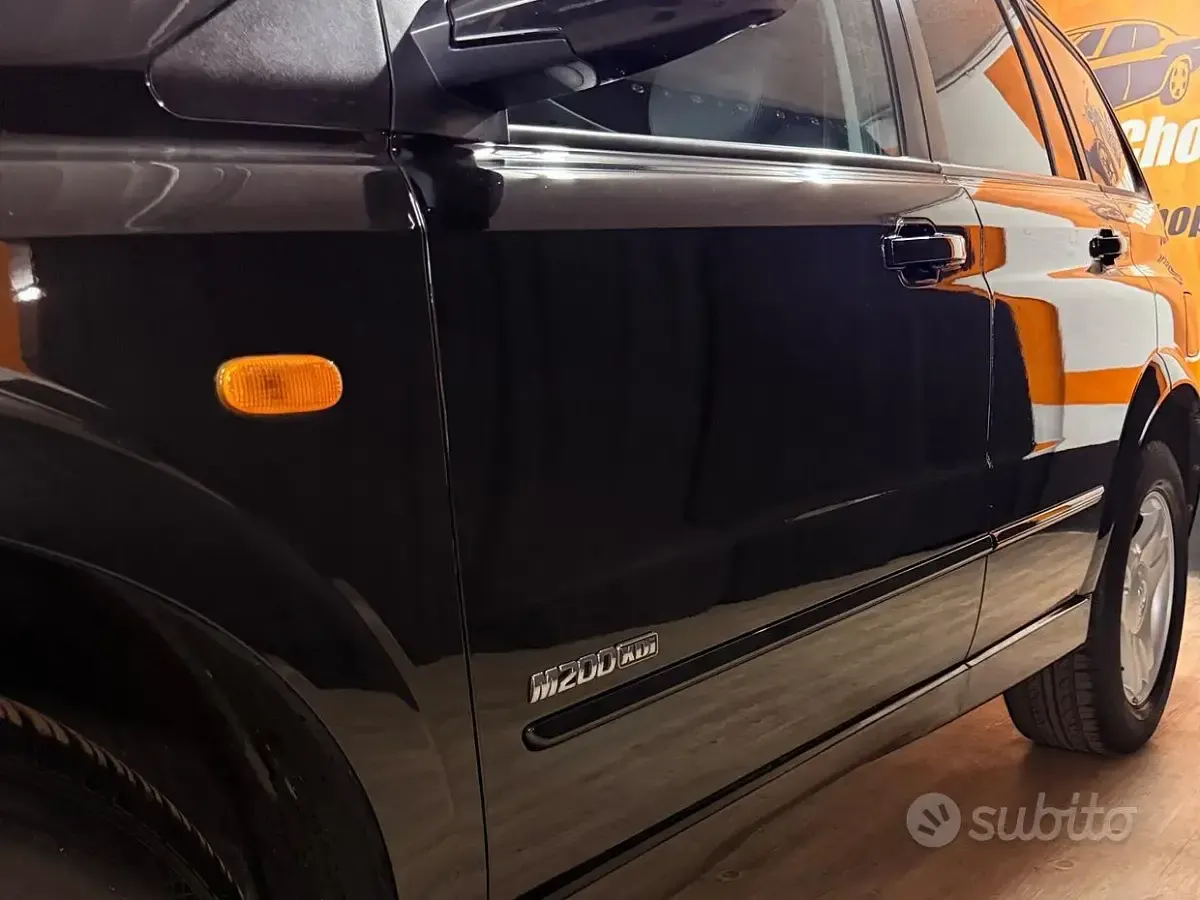 Usata SsangYong Kyron 141 CV (103 kW) 2007 Giallo SUV