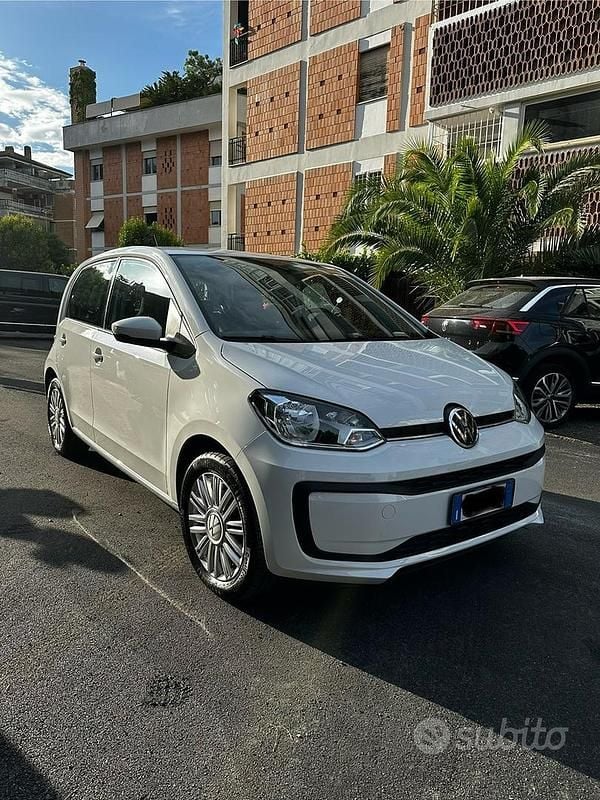 Usata VW up! 60 CV (44 kW) 2021 Bianco Utilitaria