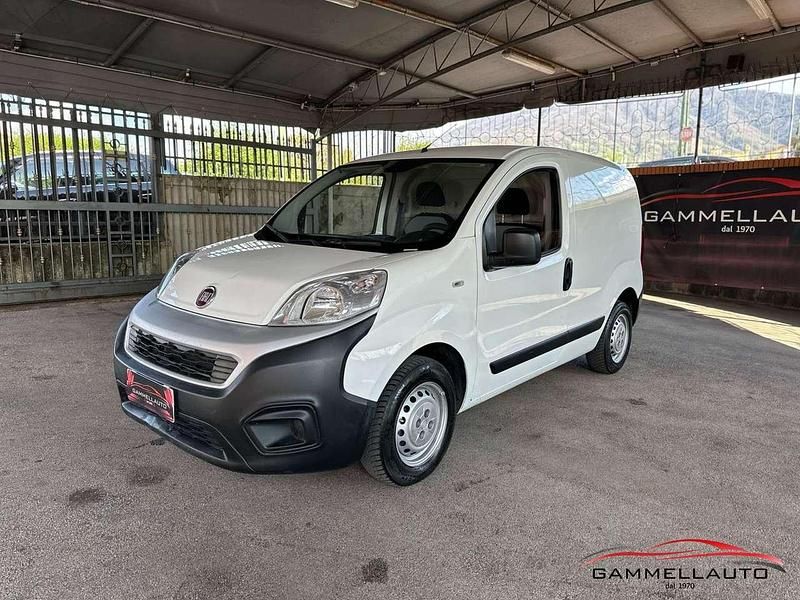 Usata Fiat Fiorino 80 CV (58 kW) 2018 Bianco Monovolume