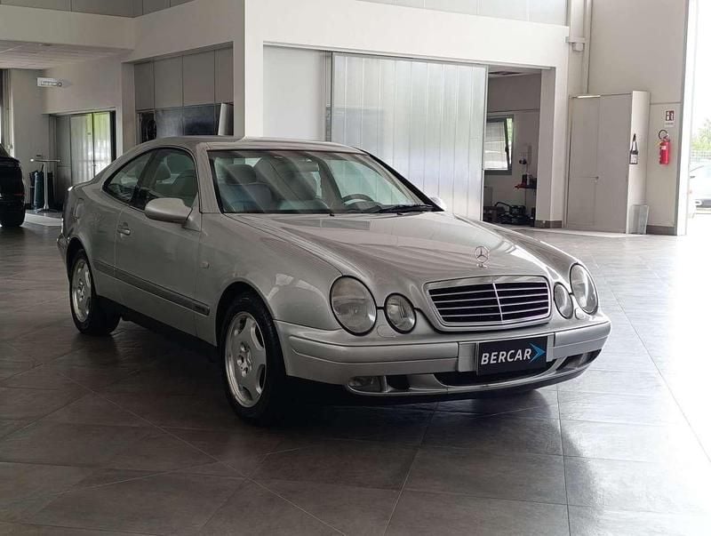 Usata Mercedes CLK200 Avantgarde 136 CV (100 kW) 1999 Argento Coupé