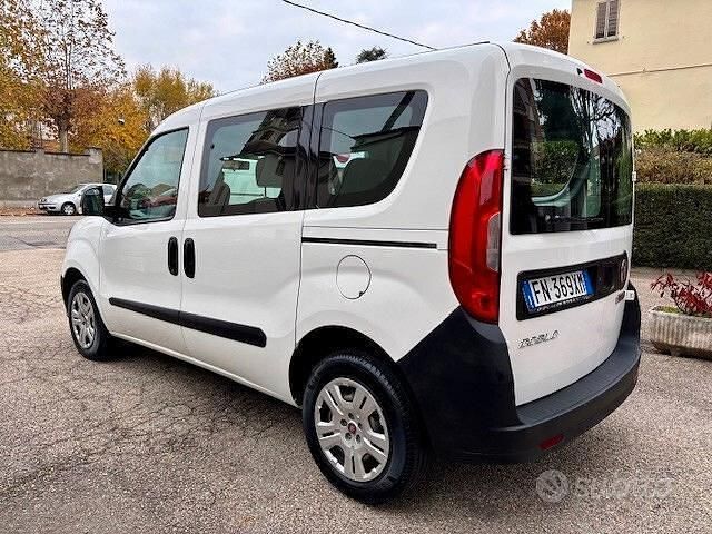 Usata Fiat Doblò 95 CV (69 kW) 2018 Bianco Monovolume