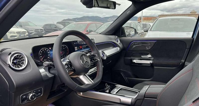 Käytetty Mercedes GLB200 AMG Line Premium Plus 150 HP (110 kW) 2025 Sininen Katumaasturi