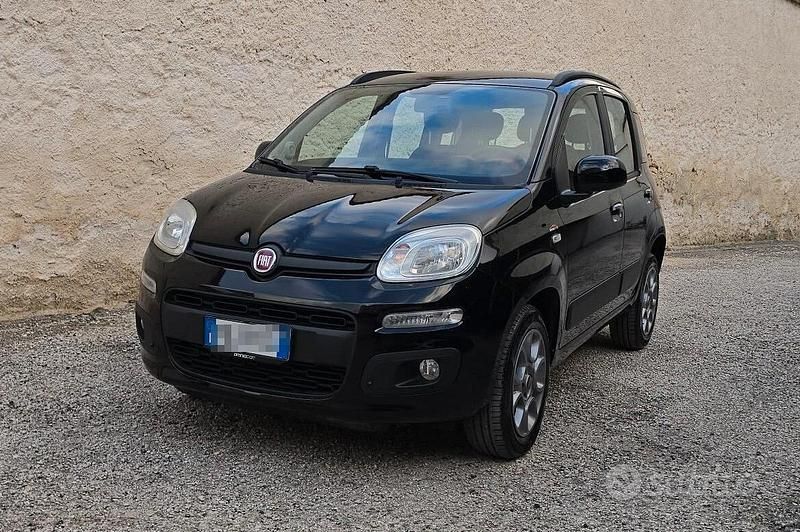 Usata Fiat Panda Lounge 86 CV (63 kW) 2016 Nero Utilitaria