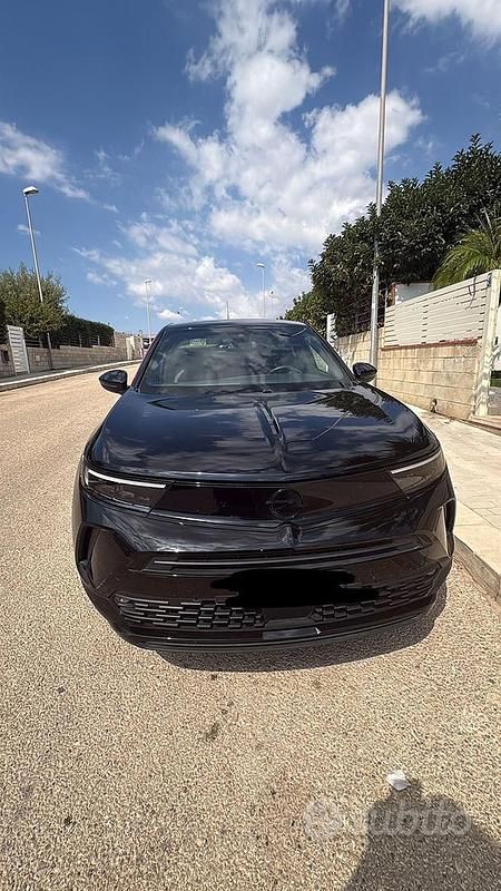 Usata Opel Mokka 101 CV (74 kW) 2023 Nero SUV