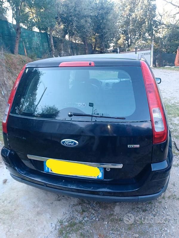 Usata Ford Fusion 68 CV (50 kW) 2010 Nero Utilitaria