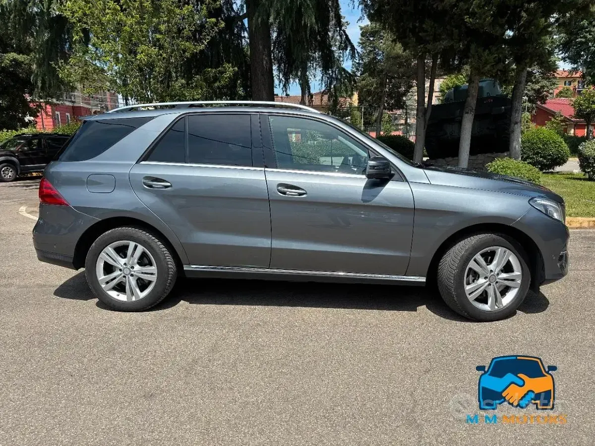 Usata Mercedes GLE250 204 CV (150 kW) 2017 Grigio SUV