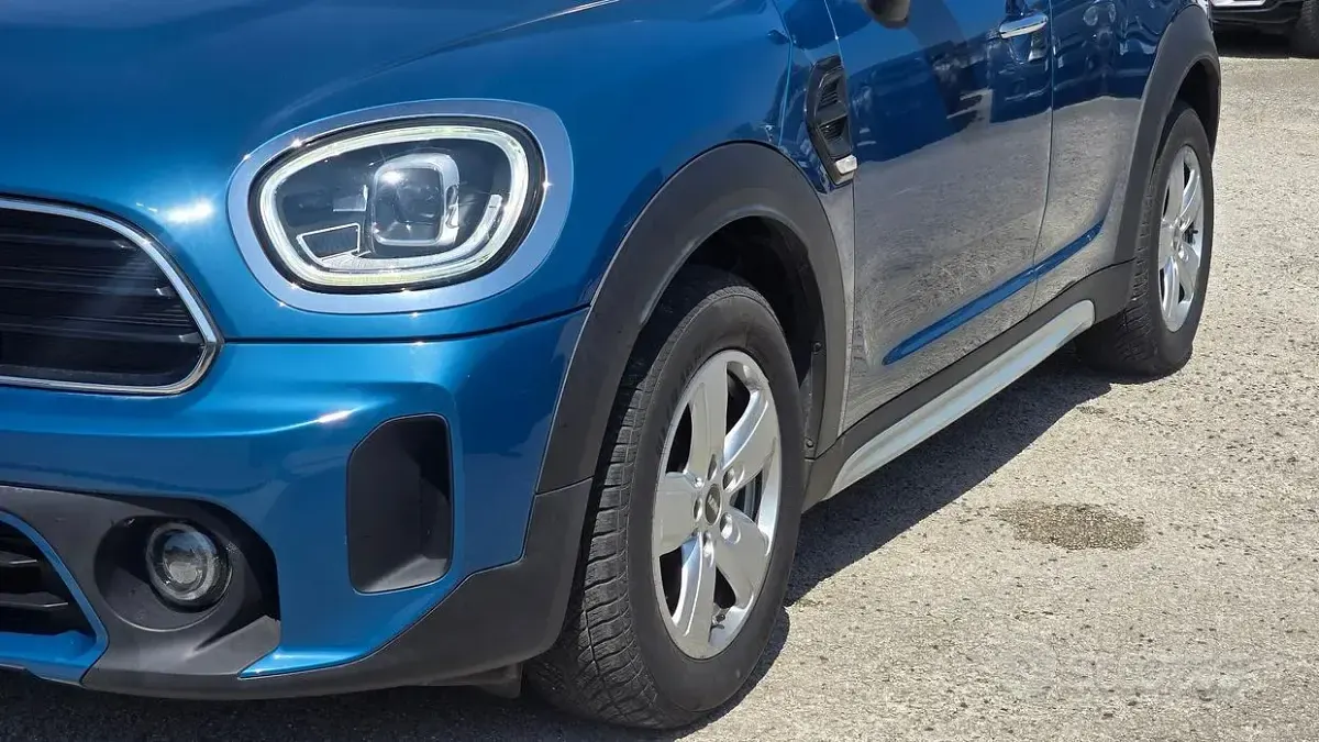 Usata Mini One D Countryman Business 116 CV (85 kW) 2021 Bluazzurro SUV