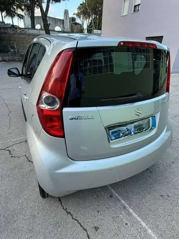 Usata Suzuki Splash GLS 75 CV (55 kW) 2010 Argento Utilitaria