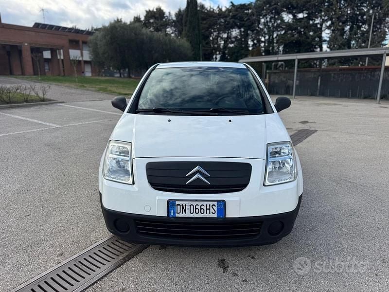 Occasion Citroën C2 70 ch (51 kW) 2008 Blanc Citadine