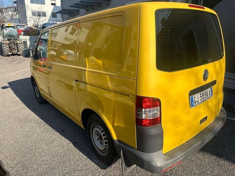 Usata VW Transporter 84 CV (61 kW) 2012 Giallo Furgone