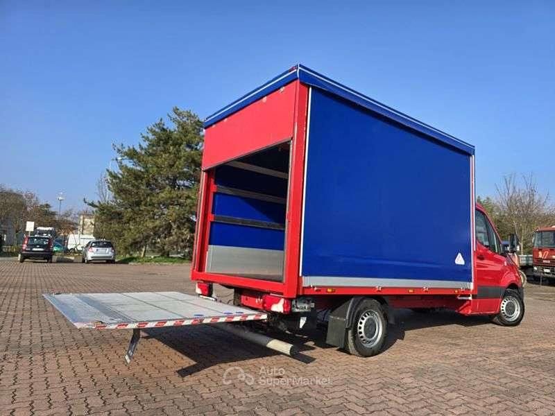Usata Mercedes Sprinter 140 CV (102 kW) 2021 Rosso Furgone