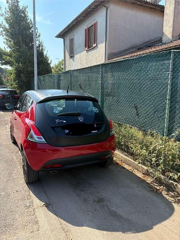 Usata Lancia Ypsilon S 69 CV (50 kW) 2015 Utilitaria