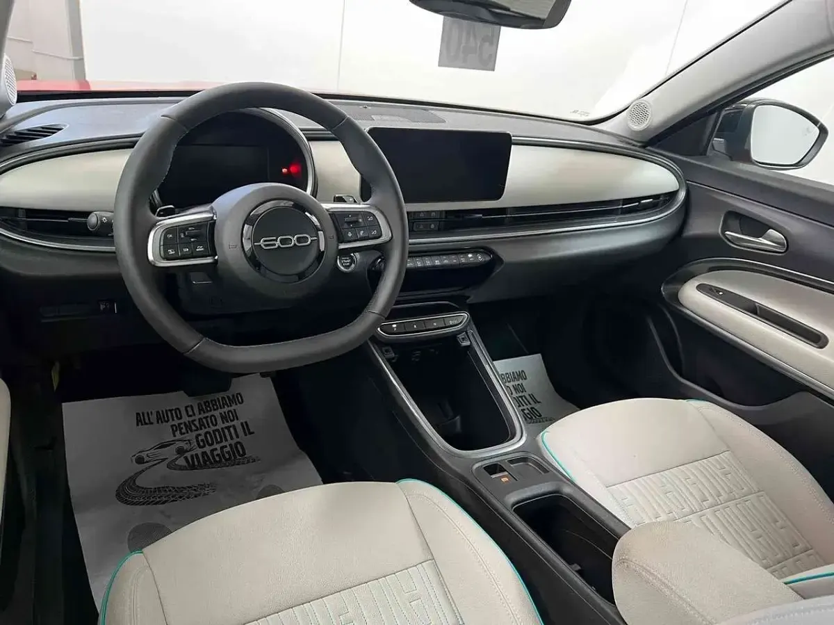 Usata Fiat 600 La Prima 101 CV (74 kW) 2024 Other SUV