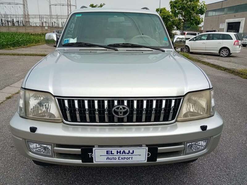 Argento Usata 2001 Toyota Land Cruiser SUV | 11.300 € (Ottimo prezzo) - Immagine 1/4