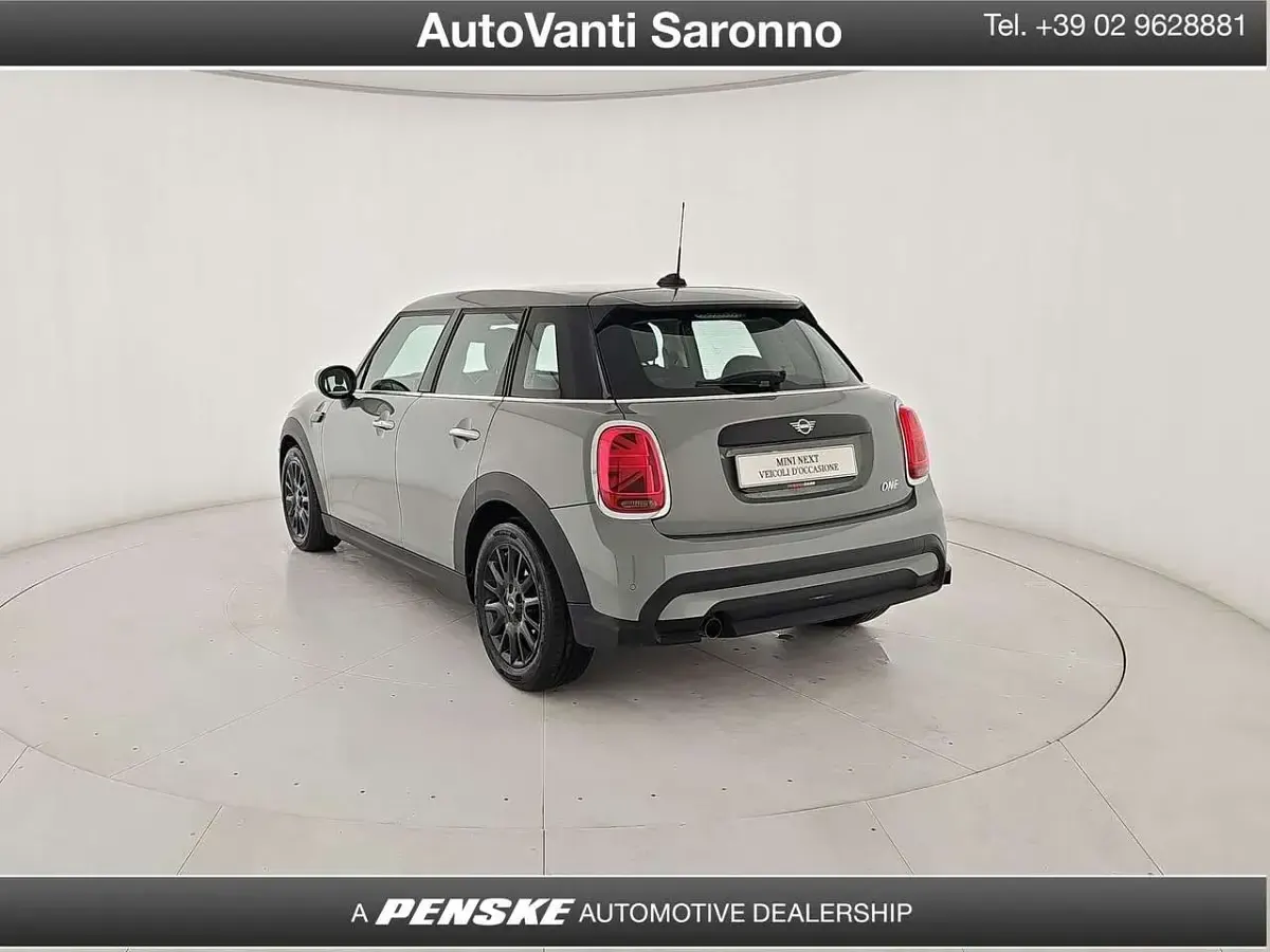 Usata Mini ONE Classic 102 CV (75 kW) 2022 Grigio Utilitaria