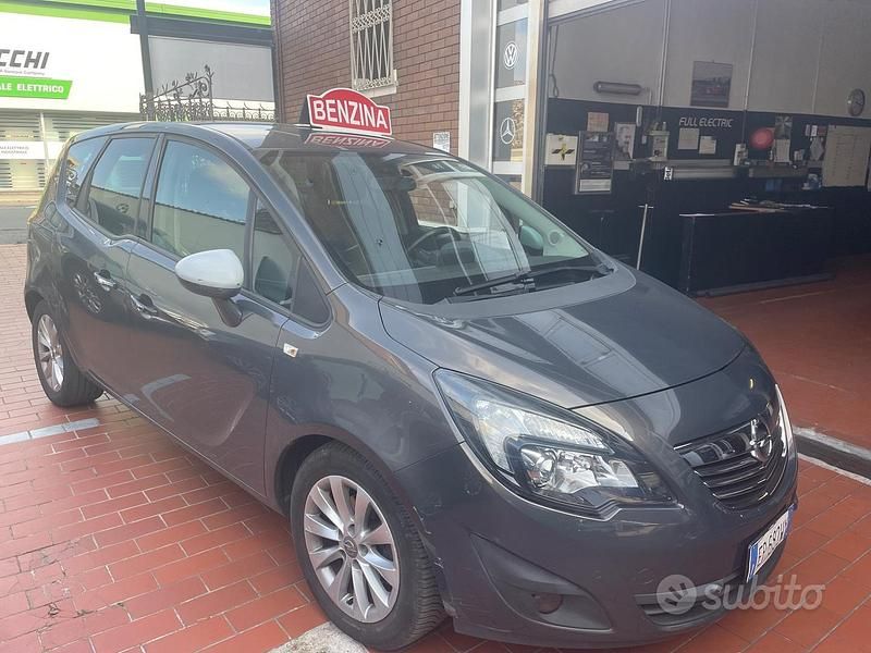 Usata Opel Meriva Cosmo 120 CV (88 kW) 2013 Grigio Monovolume