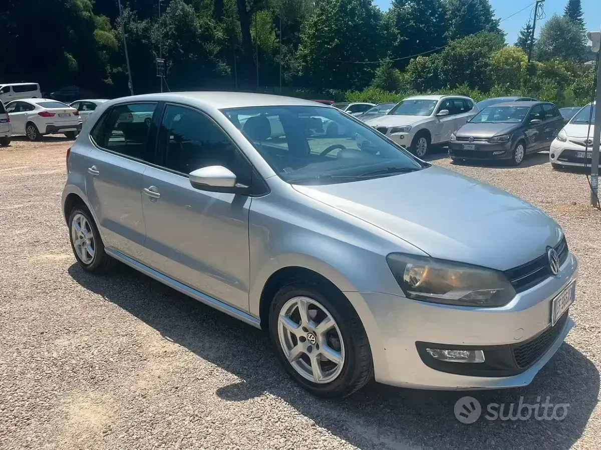 Usata VW Polo Highline 85 CV (62 kW) 2011 Grigio Utilitaria