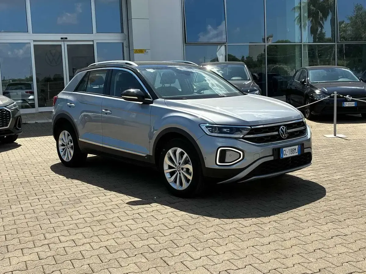 Usata VW T-Roc Style 110 CV (80 kW) 2022 Argento met. SUV