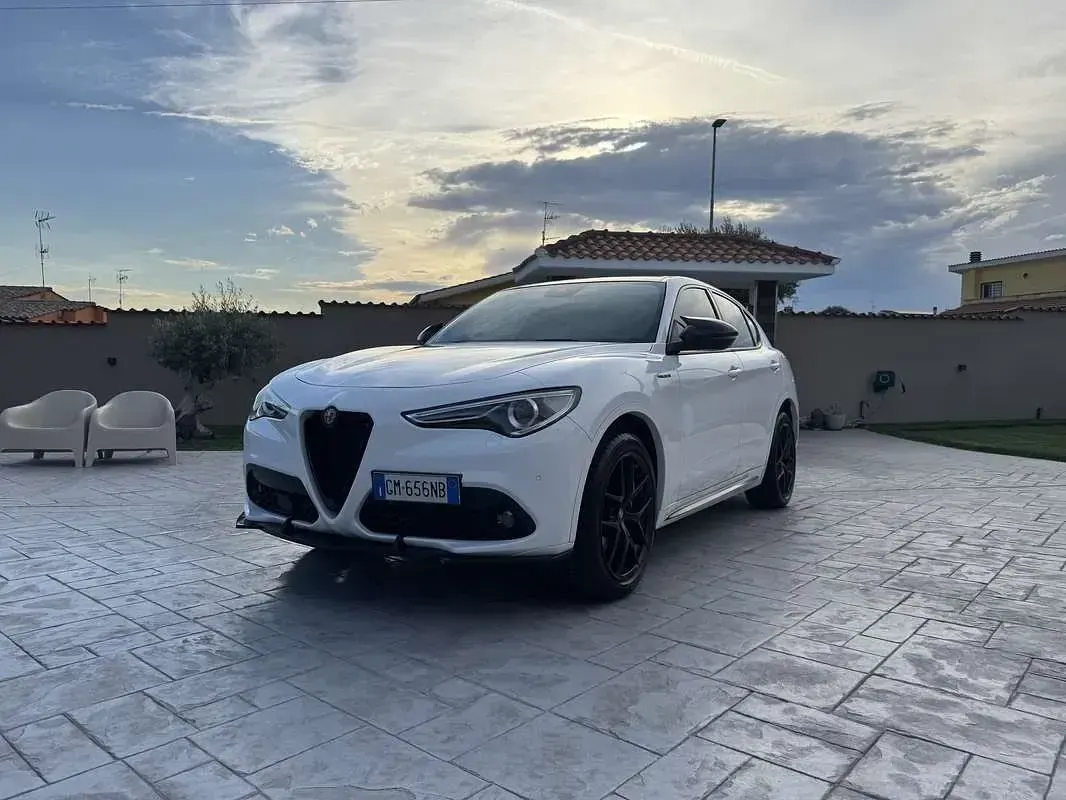 Usata Alfa Romeo Stelvio Veloce 209 CV (153 kW) 2019 SUV