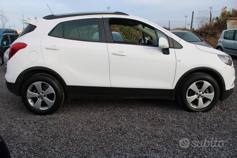 Usata Opel Mokka 110 CV (80 kW) 2018 Bianco SUV