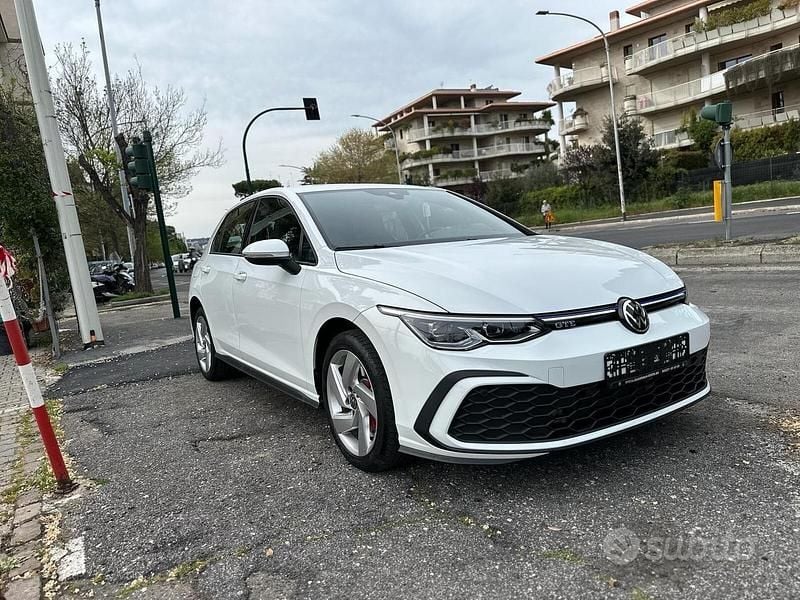 Usata VW Golf VIII GTE 245 CV (180 kW) 2021 Bianco Berlina